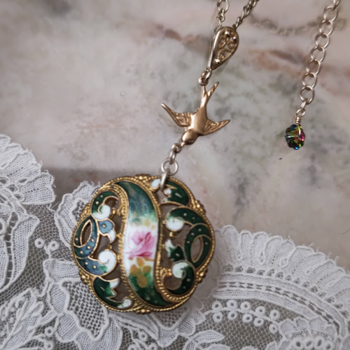 1900年代 フランス エナメルボタン ペンダント ラージ ダークグリーン