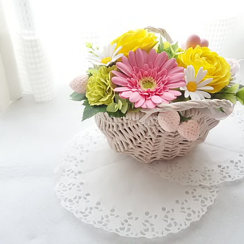 ❁ぷっくりハートがかわいい春のお花を詰め込んだクレイフラワー