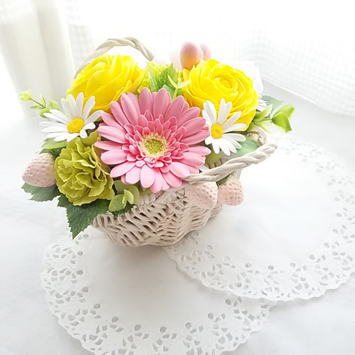 ❁ぷっくりハートがかわいい春のお花を詰め込んだクレイフラワー
