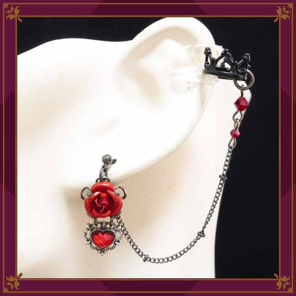 191 薔薇ランプワーク✖︎薔薇付きボタンカボション　ピアスorイヤリング 191 薔薇ランプワーク✖︎薔薇付きボタンカボション ピアスor