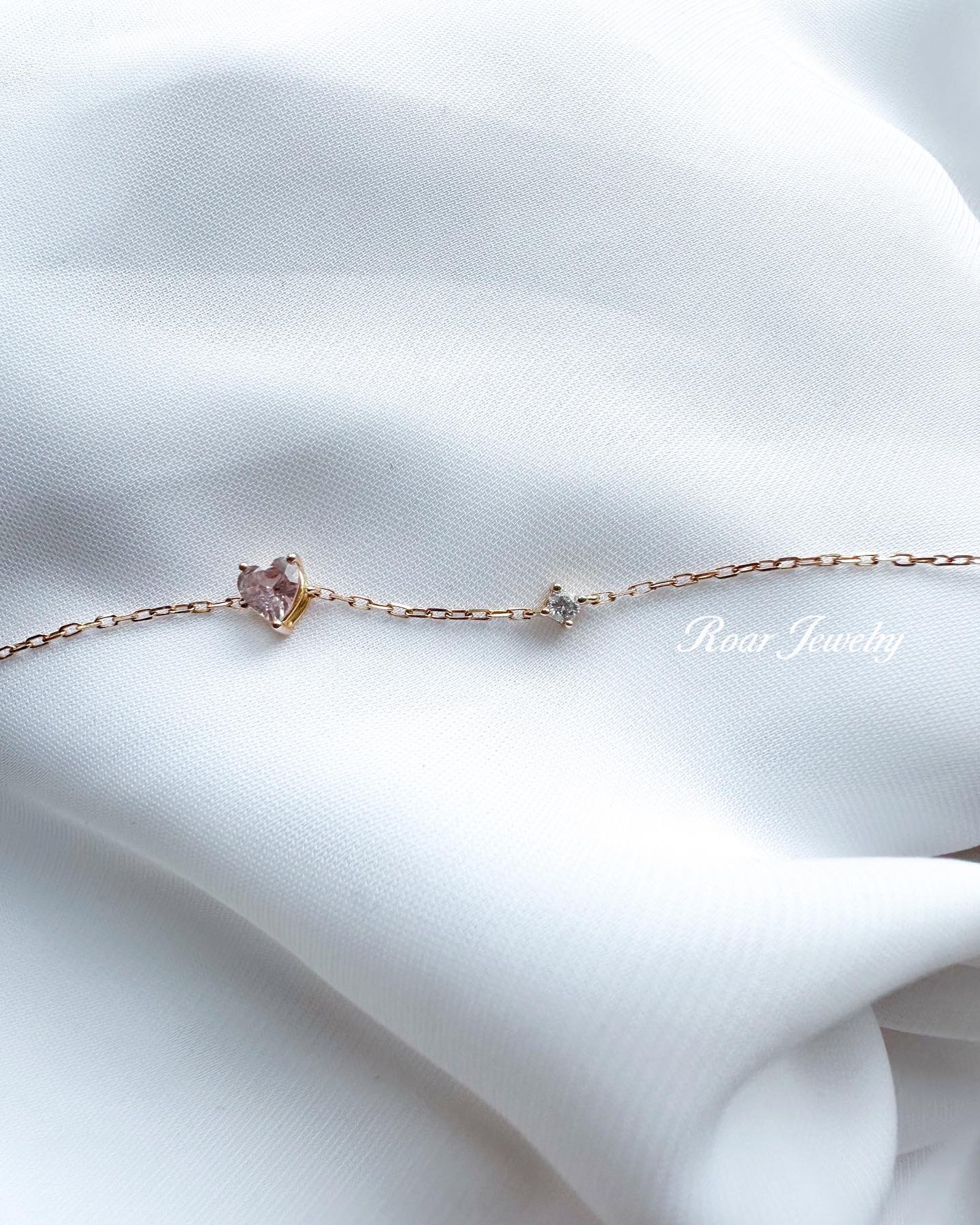 「Roar Jewelry」送料無料・母の日・18Kゴールド・ピンクハート型サファイア・ダイヤモンドブレスレット・枯れない花の贈