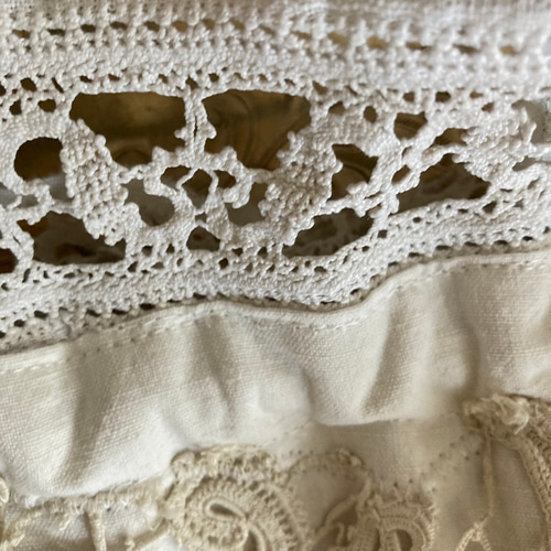 大人可愛いアンティークアイリッシュクロッシェレースパッチの雫