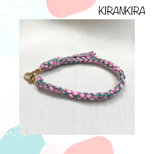 タッセル付き＊パラコードのスマホハンドストラップ4つ編み（ピンク