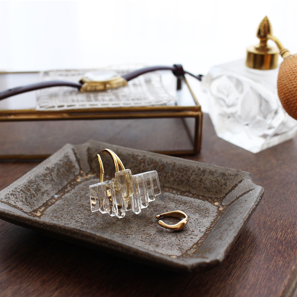 アール・デコヴィンテージガラスのイヤーカフ［ナイアガラ］透明/クリア/片耳用　pag042 3枚目の画像