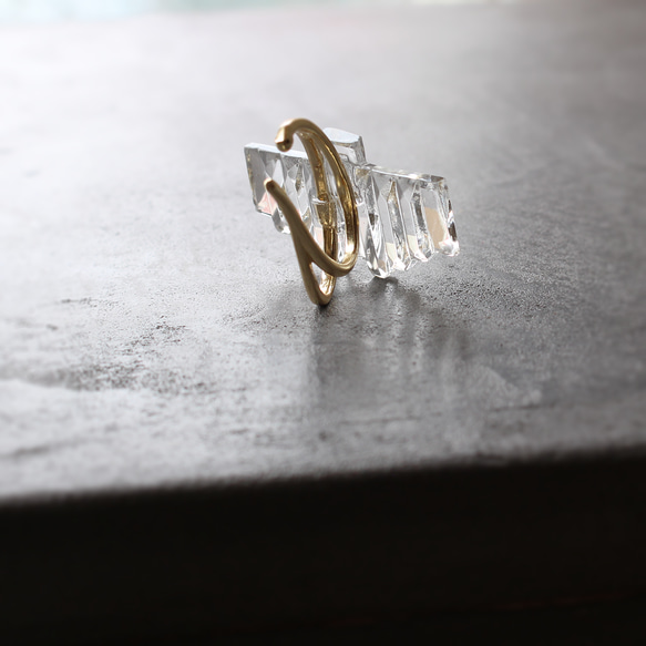 アール・デコヴィンテージガラスのイヤーカフ［ナイアガラ］透明/クリア/片耳用　pag042 9枚目の画像