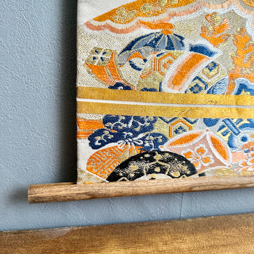 帯のタペストリー アンティーク 花の扇に舞う鶴 着物リメイク