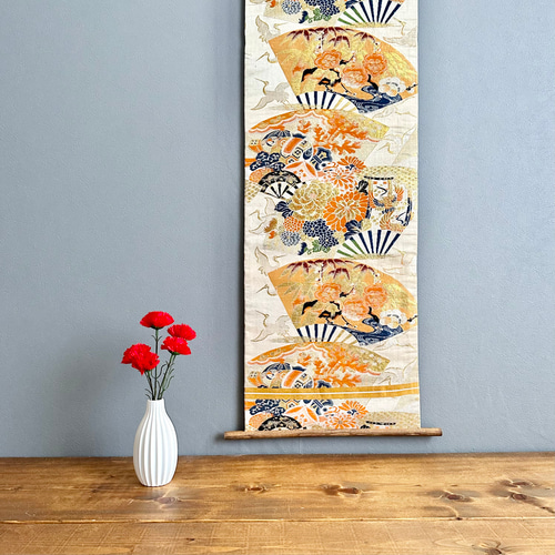 帯のタペストリー アンティーク 花の扇に舞う鶴 着物リメイク