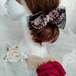 髪飾り☆ブラック、ベージュのチュールリボンに真っ赤な薔薇 5枚目の画像