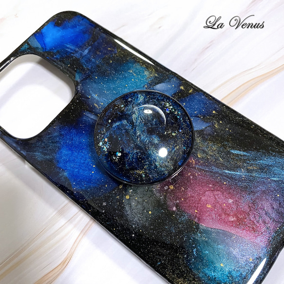 星が瞬く銀河と三日月 スマホグリップ / オーダーメイド アルコールインクアート 宇宙 ポップソケッツ スマホスタンド 8枚目の画像