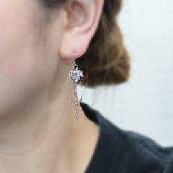 silver/crystal hoop earrings シルバー　クリスタル　ピアス　イヤリング　母の日 2枚目の画像