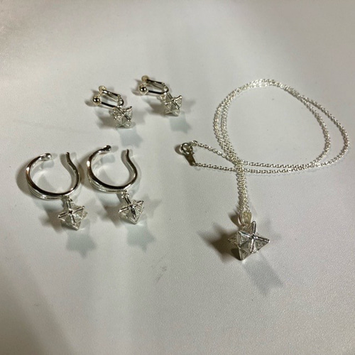 受注制作】秋田銀線細工 GINSENマカバ ピアス ピアス（スタッド