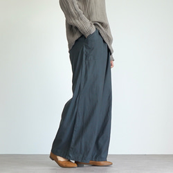 Sara 淺色闊腿褲/黑色/Mikawa 紡織 第1張的照片