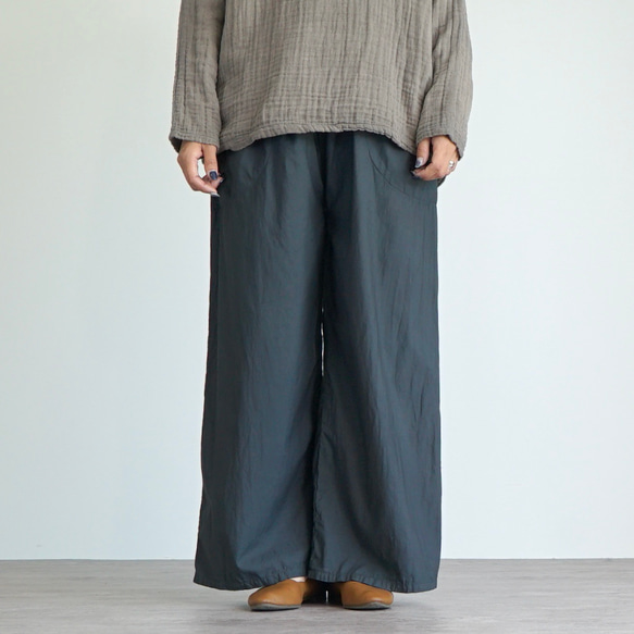 Sara 淺色闊腿褲/黑色/Mikawa 紡織 第12張的照片