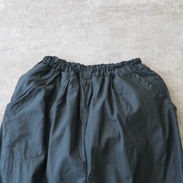 【福袋】透視長袍/波點藍+光面闊腿褲/黑色 第15張的照片