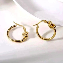 再販3】❤︎ 18KGP ❤︎ セリーヌ風ノットピアス GOLD ピアス