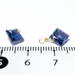 【天然石チャーム】アイオライト　14kgf　プリンセスカット　1個 　ハンドメイド素材 5枚目の画像