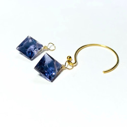 【天然石チャーム】アイオライト　14kgf　プリンセスカット　1個 　ハンドメイド素材 4枚目の画像