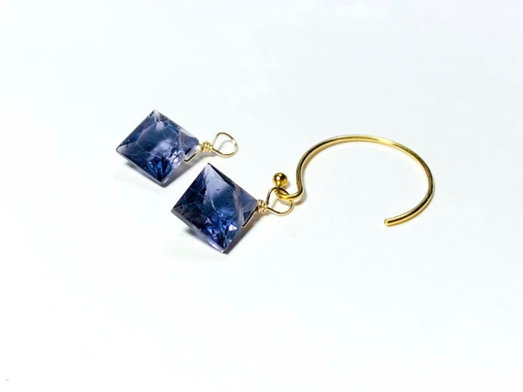 【天然石チャーム】アイオライト　14kgf　プリンセスカット　1個 　ハンドメイド素材 4枚目の画像