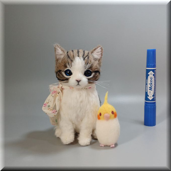 羊毛フェルト バスケット風壁掛け キジ白猫 羊毛フェルト バスケット風壁掛け キジ白猫 羊毛フェルト