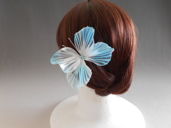 蝶（パールブルー）簪　髪飾り 9枚目の画像