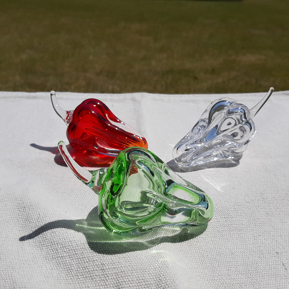 ガラスのピーマン（赤・緑・透明) 2枚目の画像