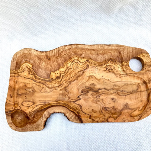 ◇オリーブの木 個性あふれる1点もの どちらも表の顔なんです 溝付き  