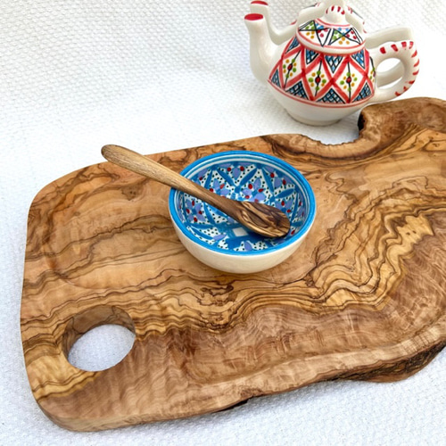 ◇オリーブの木 個性あふれる1点もの どちらも表の顔なんです 溝付き  