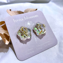 glass star clear aurora gold Earrings 4枚目の画像