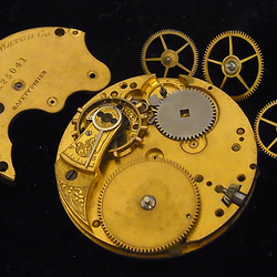 本物志向。1886年ごろのウォルサムの懐中時計のパーツです。　jw-402 3枚目の画像