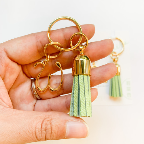 SOLD◆ ハンドメイド タッセル チャーム スイーツ 革タグ 白 キーホルダー チャーム タッセル 革タグ キーホルダー 白 ハンドメイド SOLD◆ スイーツ