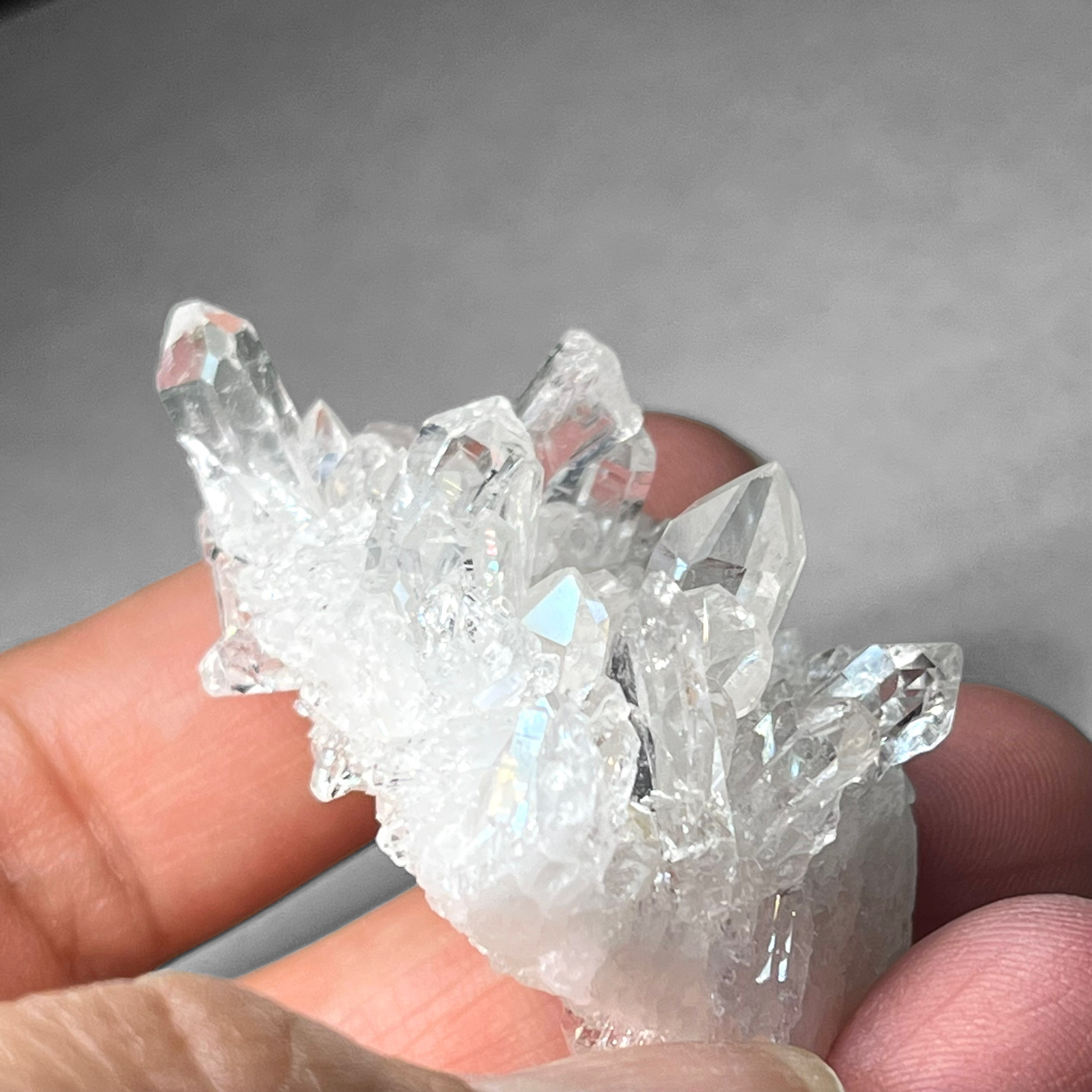 Thomas Gonzaga crystal cluster / トマスゴンサガ産水晶クラスター C