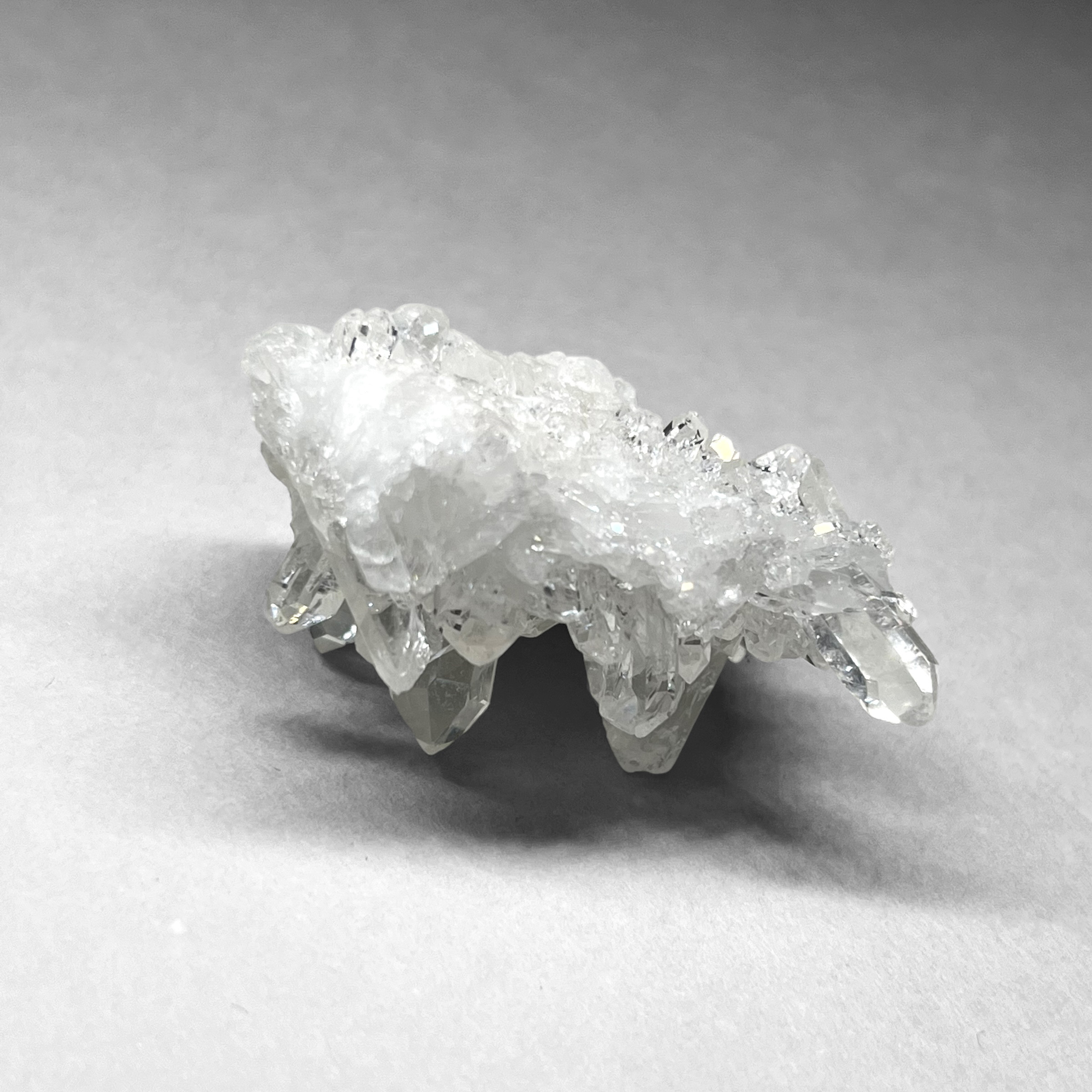 Thomas Gonzaga crystal cluster / トマスゴンサガ産水晶クラスター C