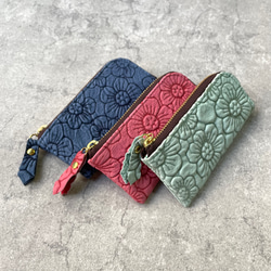 手のひらサイズのコインケース 　フラワー 4枚目の画像