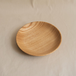 木のお皿（櫤・タモ） 1枚目の画像