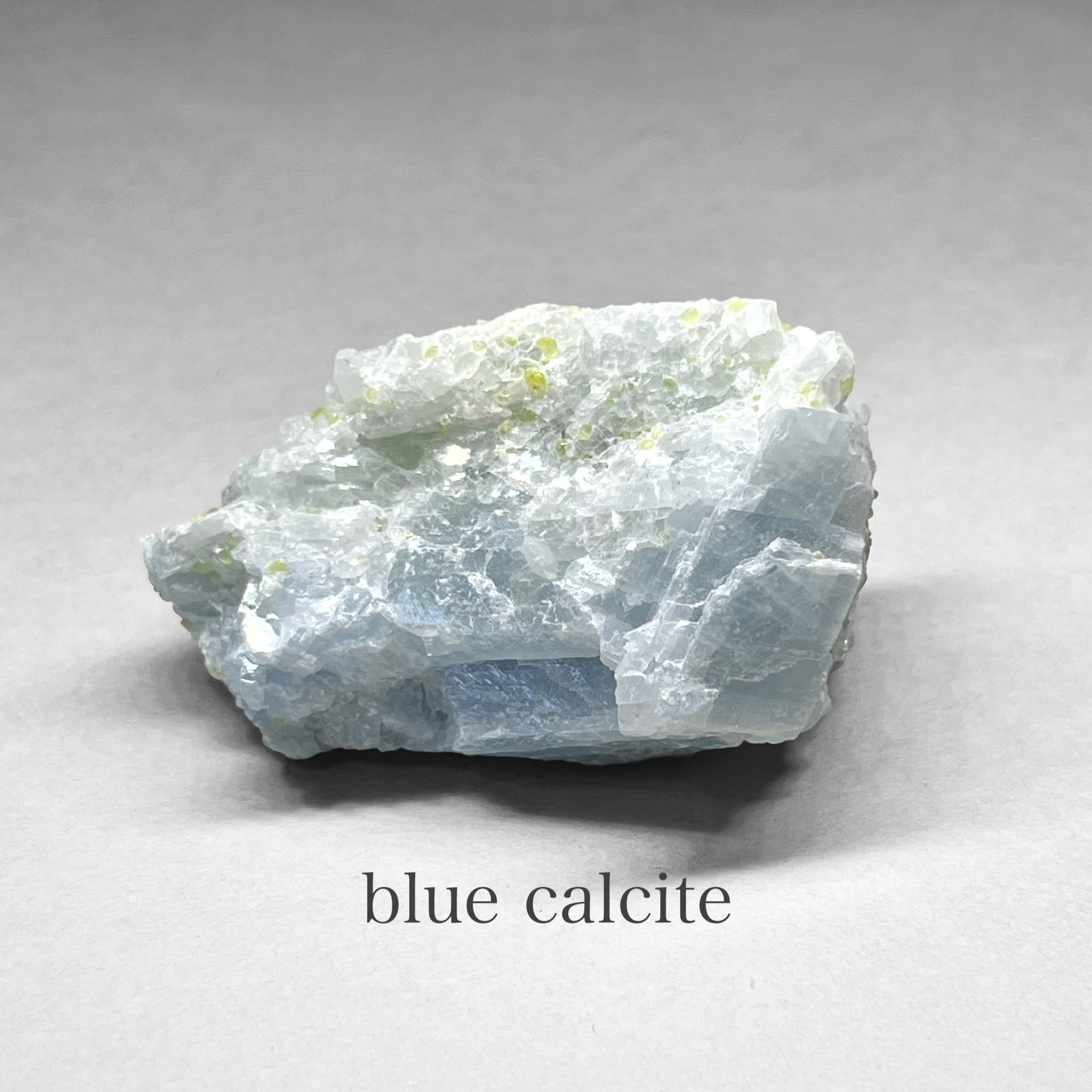 特大ブルーベリル結晶標本c