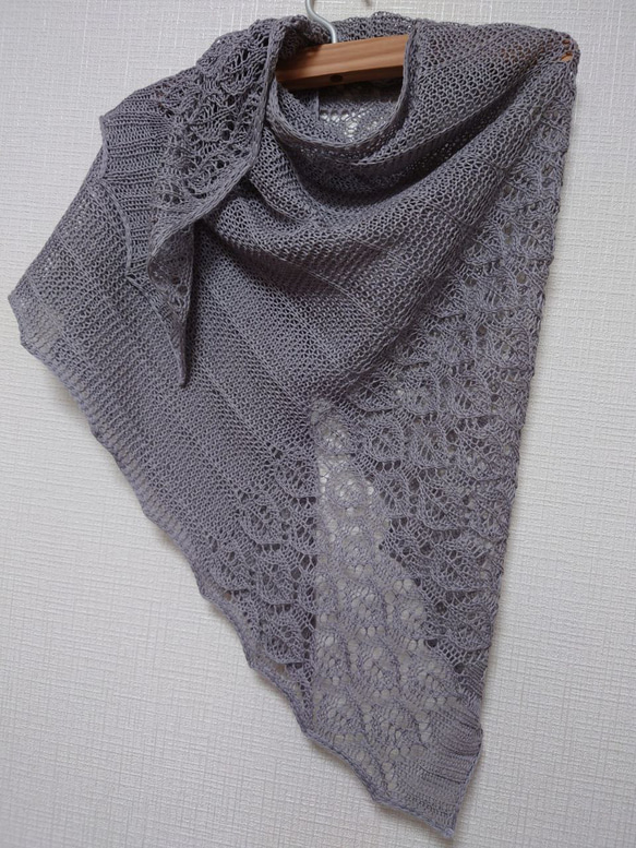 【即納】繊細レース三角ショールグレーコットン100%手編み送料無料 即納