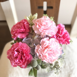 カーネーションと紫陽花の花束 ブーケ 6枚目の画像