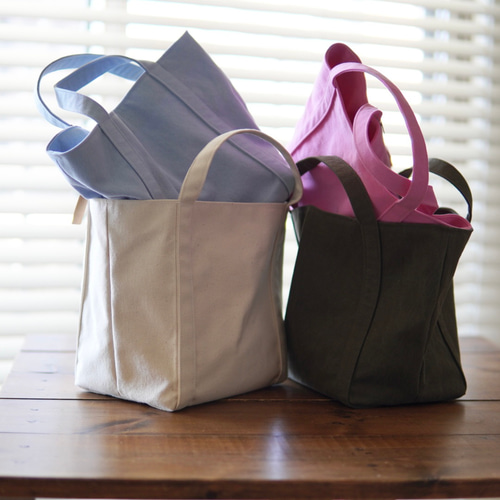 ♡洗えるバッグ！くたっと帆布トート♡たっぷりマチ トートバッグ