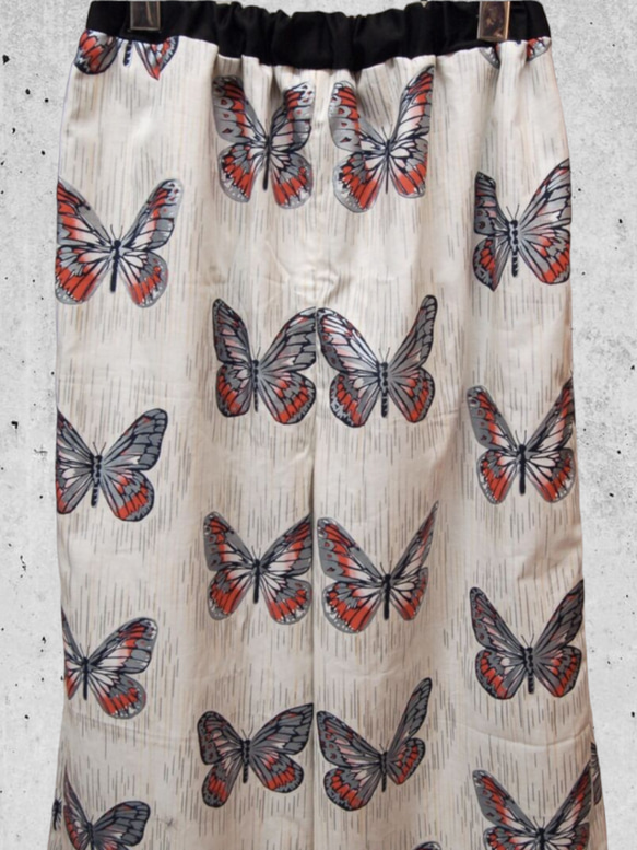 蝶々柄　裏地付きコットンワイドパンツ 5枚目の画像