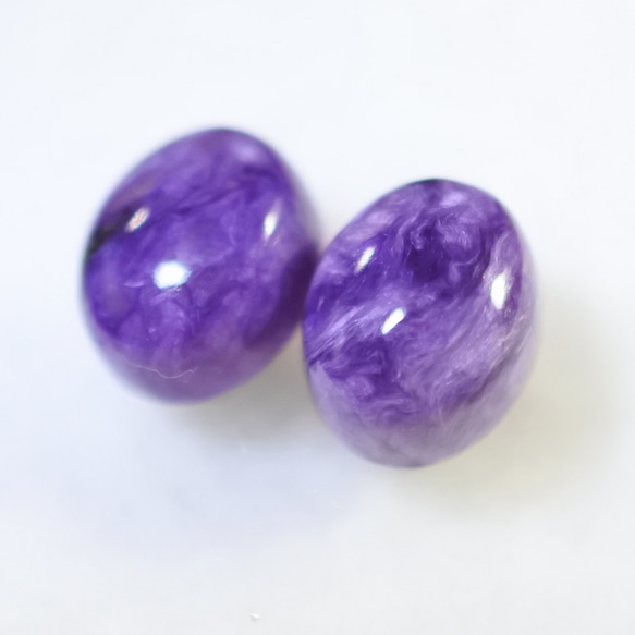 （1 件）Charoite 耳釘（10 x 8 毫米，鈦柱） 第3張的照片