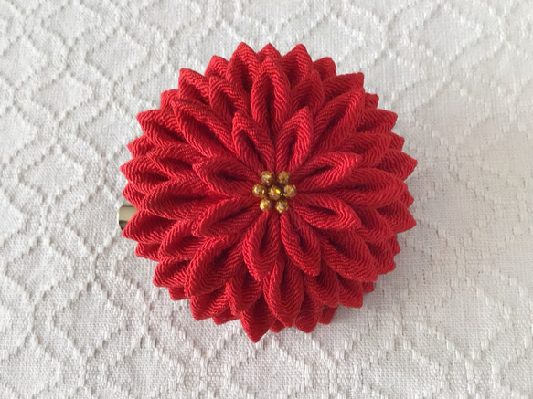 つまみ細工〉半くすの髪飾り(赤) ヘアクリップ・バナナクリップ PAPER
