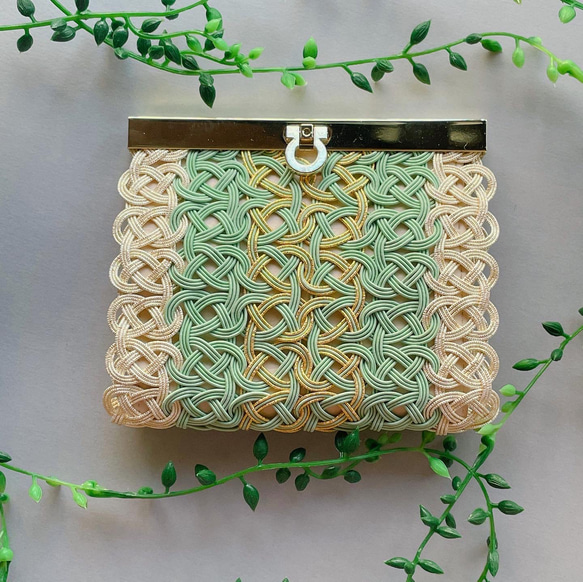 和柄　金糸 ラメ糸【ハンドメイド】がま口バッグ #368 楽天市場】【受注生産品】丸型がま口ハンドバッグ【帆布・唐草 水玉