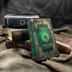 魔法書型塔羅牌卡盒“魔法書”棕色書 第7張的照片