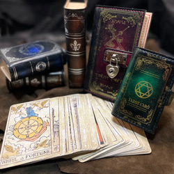魔法書型塔羅牌卡盒“魔法書”棕色書 第5張的照片