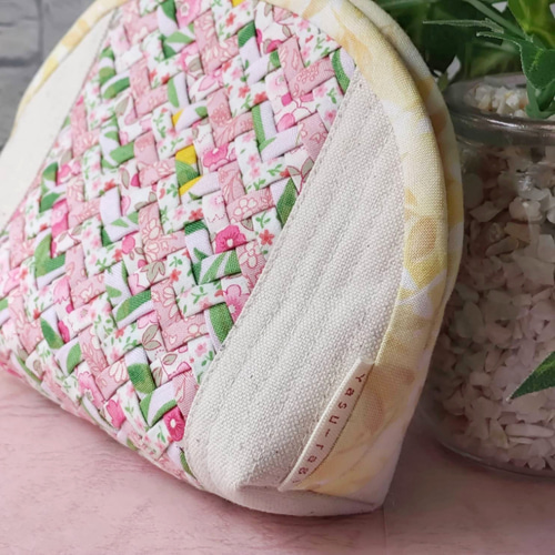 ☆ピンクの花園☆1点限り＊編み込みメッシュワークのパッチワーク