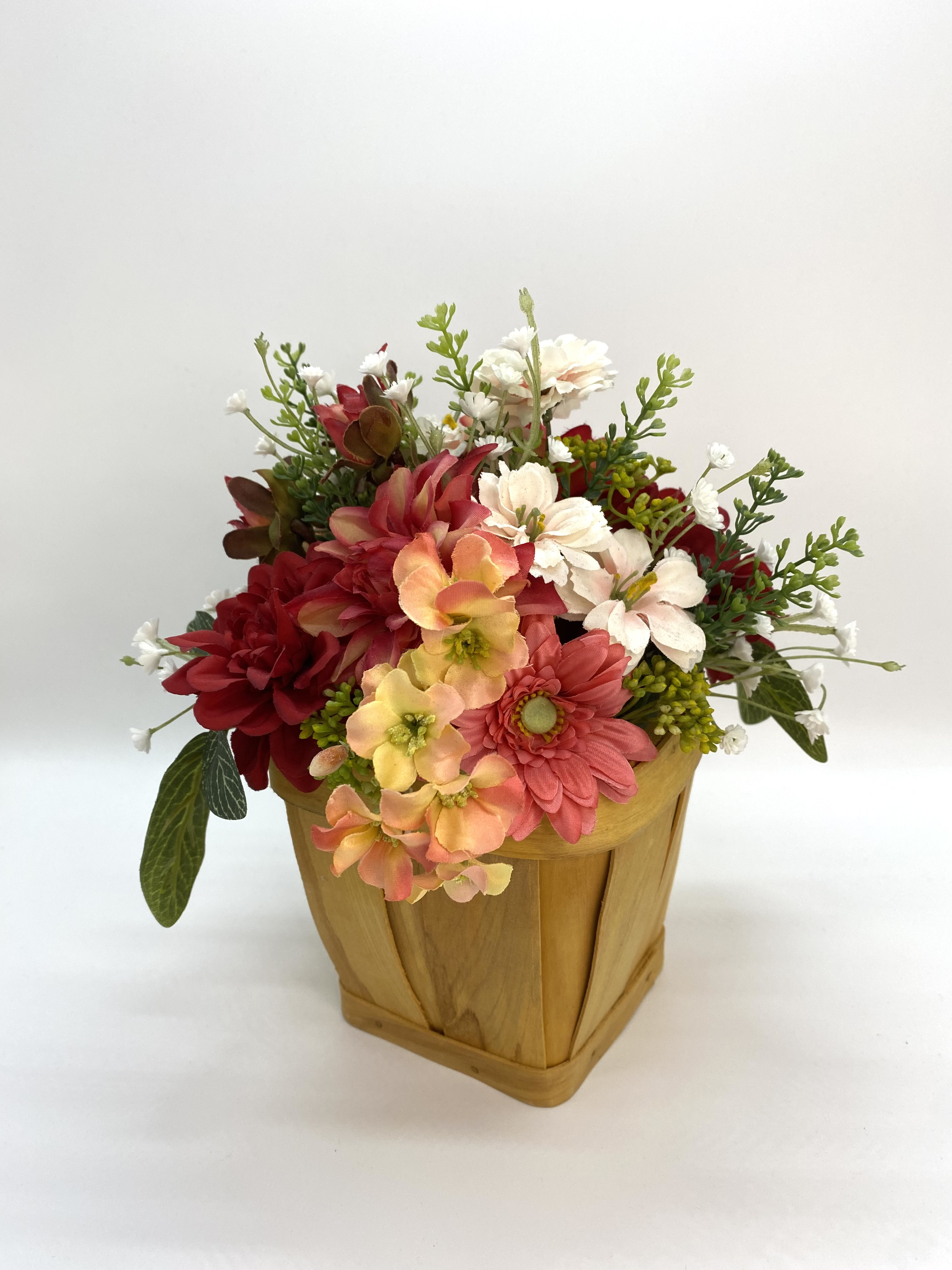 敬老の日アレンジメント【赤いダリア】 4,756円