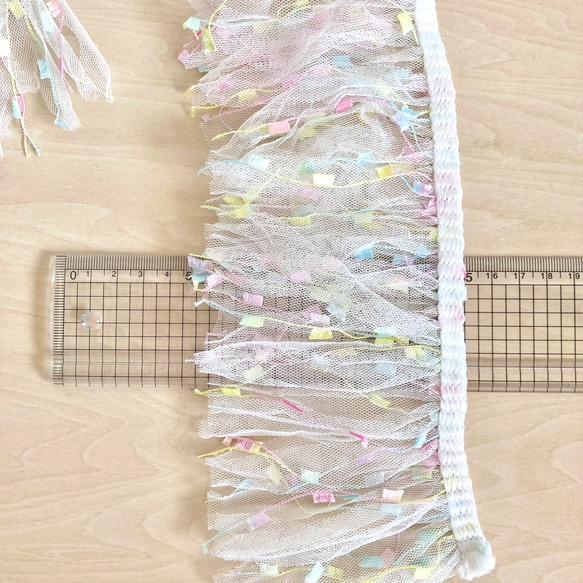 チュールフリンジ♡ブレード　1ｍ　タッセルや裾のふりふりに。パステルカラーの変わり糸。 3枚目の画像