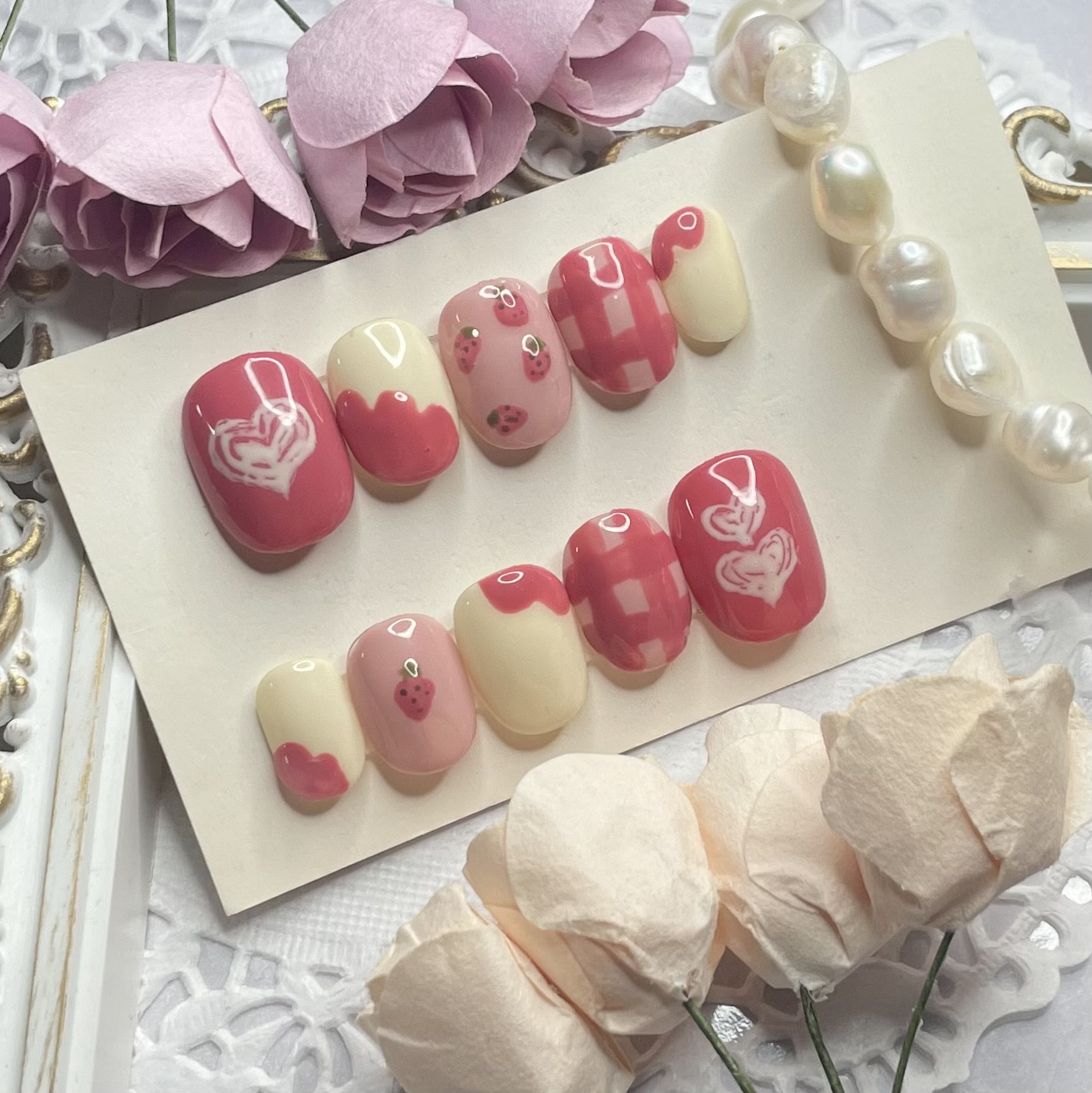 サイズオーダー♡ミルクたっぷりイチゴラテネイルチップ size order  