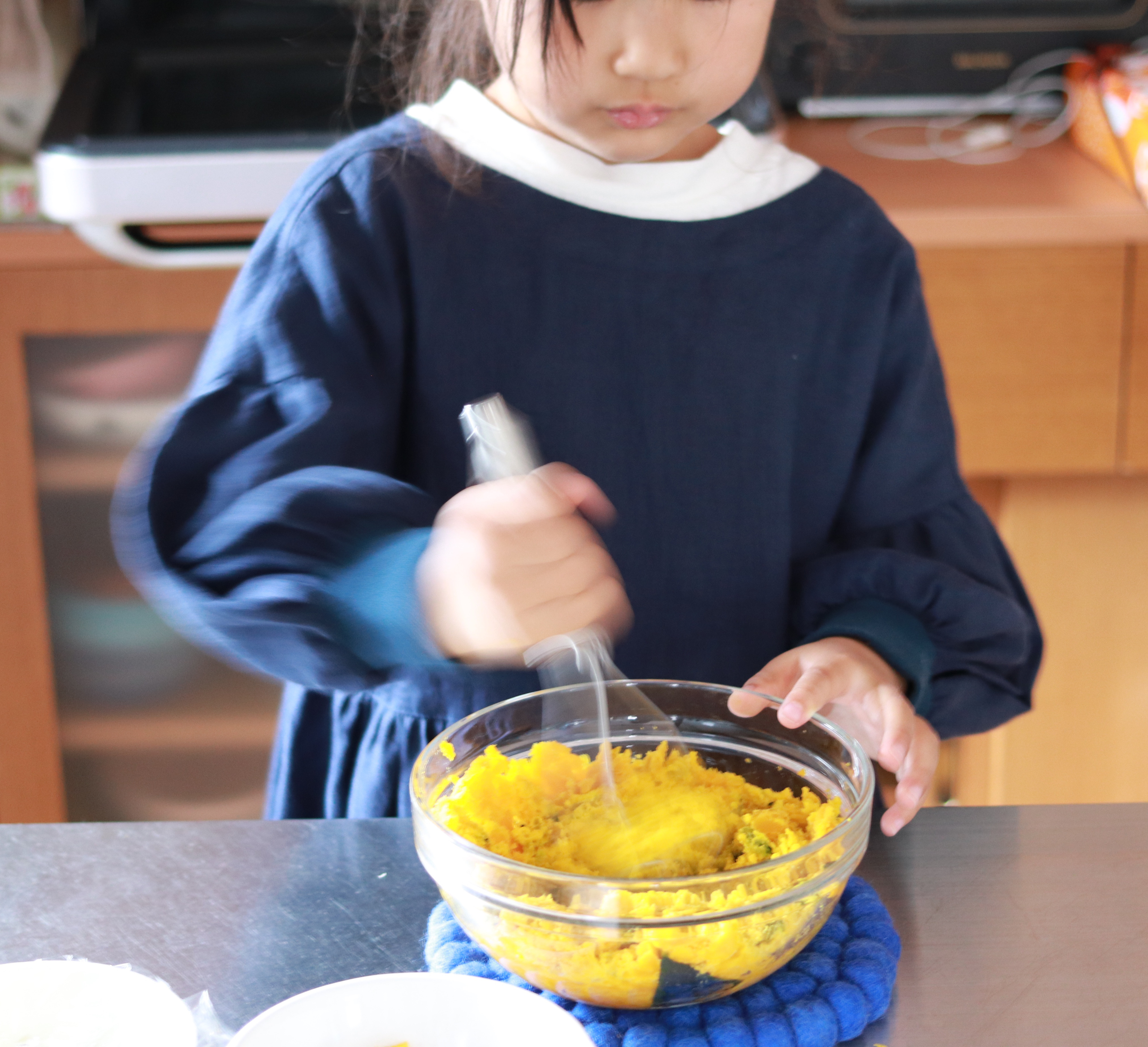 汚れが目立たない【リネン割烹着】子どものための４wayかっぽう着｜腕まくりもラクラク  母と子供のお揃いも♪