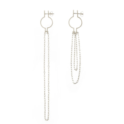 フィット感抜群 大人上品 ピアス「Lock Chain Earring」/ K18plated ゴールド シルバー 2枚目の画像